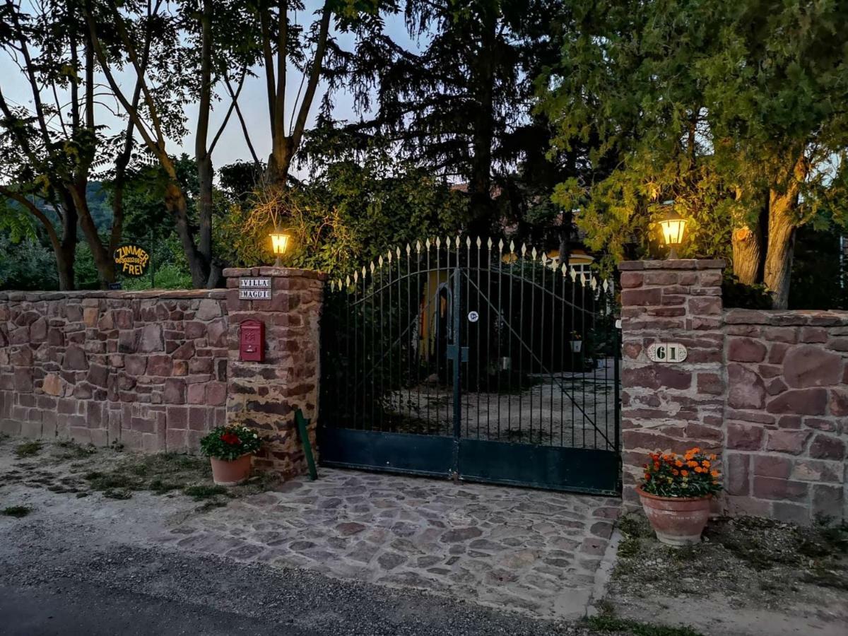 Villa-Magdi Vendeghaz Révfülöp Екстериор снимка